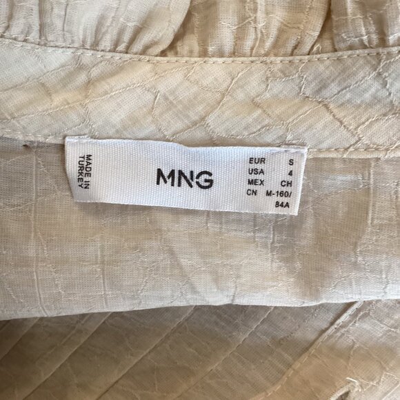 MNG Mango Lyocell Blouse Top Size Small Beige Ruffle Shoulder Long‎ Sleeve - Picture 9 of 10